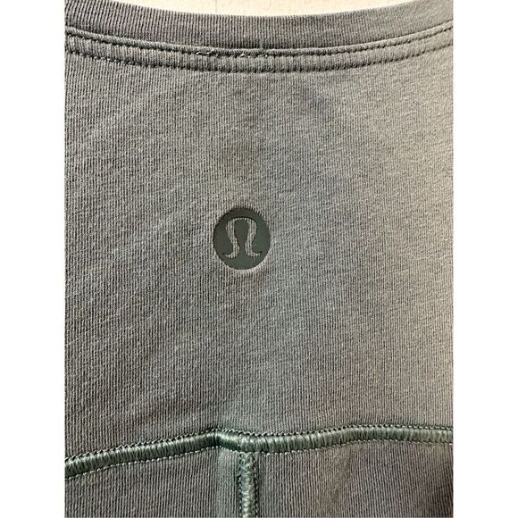 Lululemon Cool Racerback women’s teal tank top size 8. #24-1781 - Picture 4 of 5